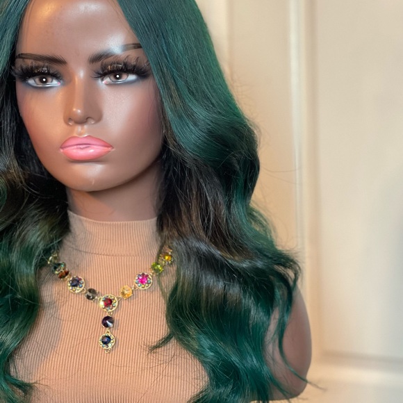 Medium Size Wig - Picture 3 of 4